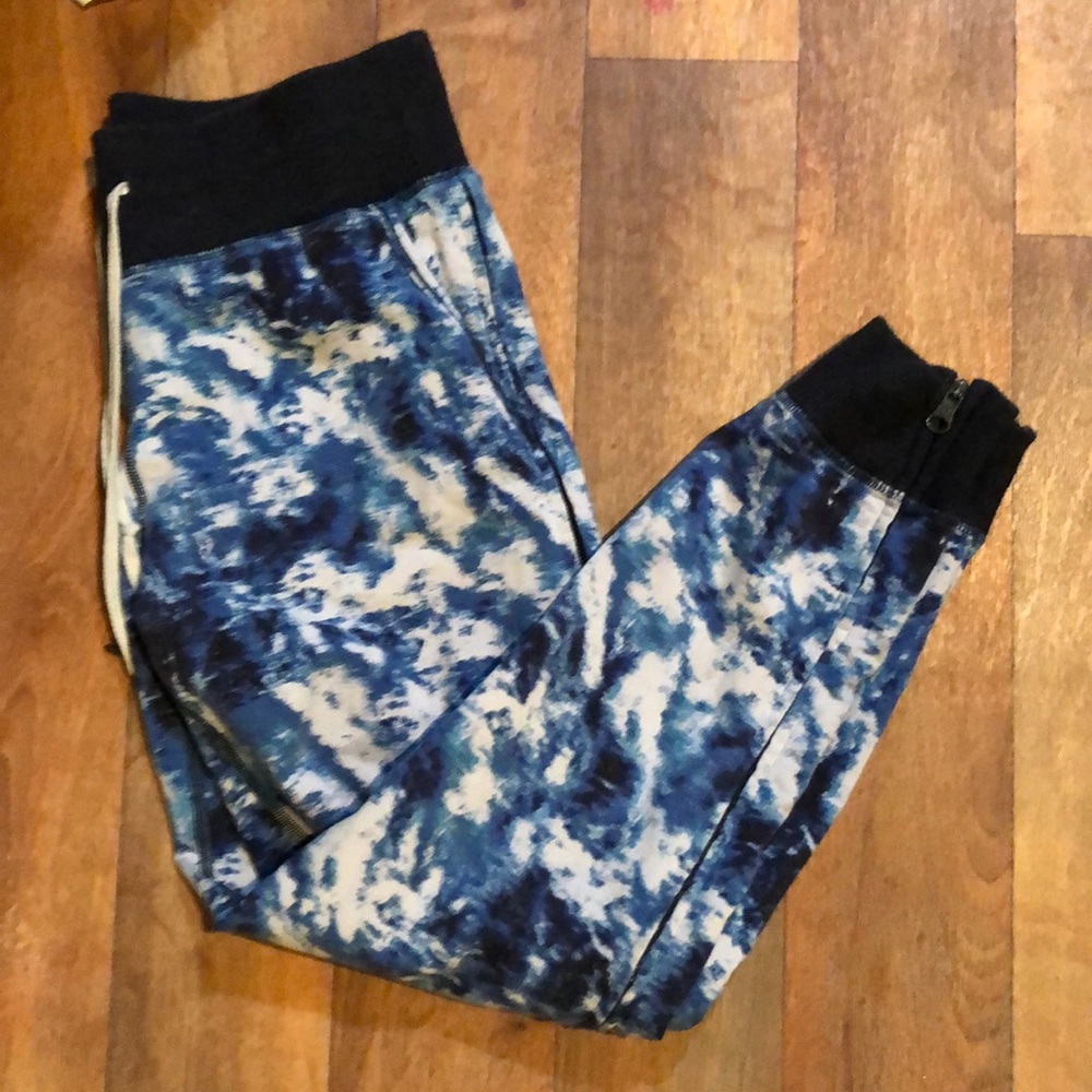 lululemon joggers